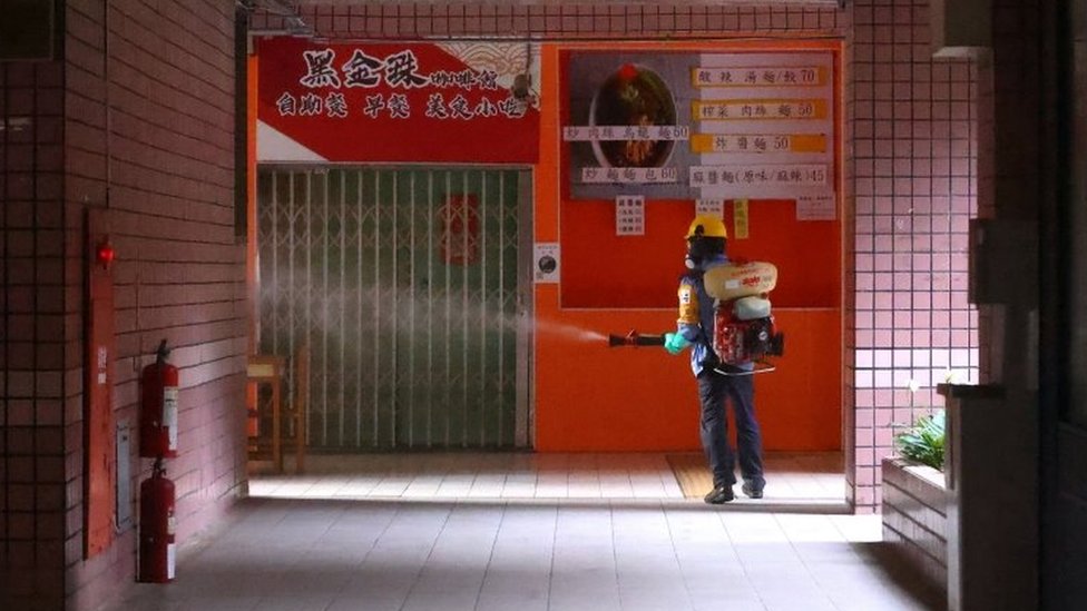 يتم تطهير المدارس والمؤسسات التعليمية الأخرى في جميع أنحاء تايوان