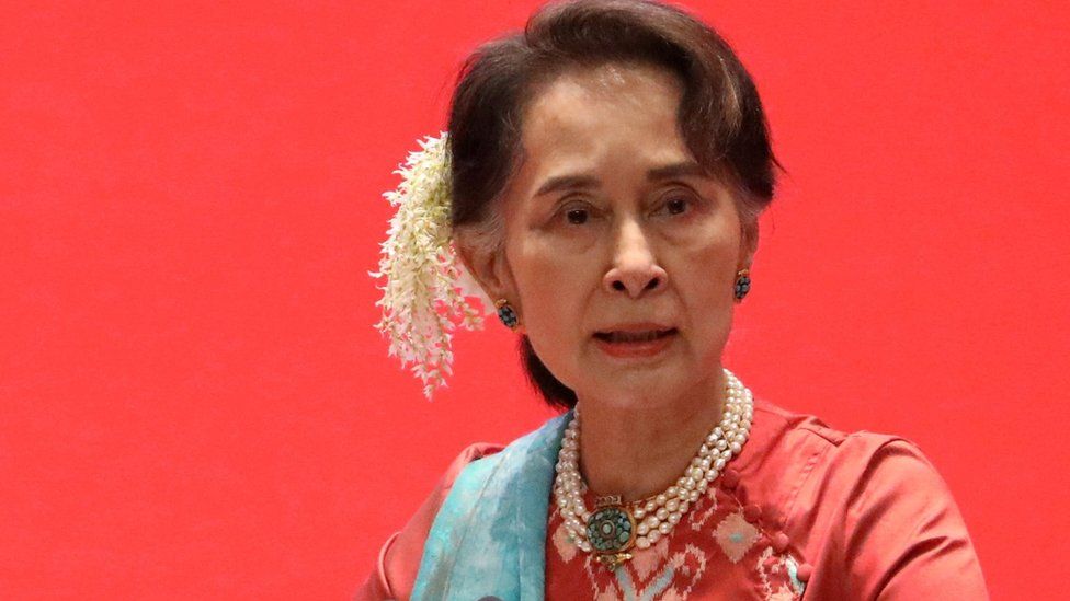 ميانمار: رئيس المجلس العسكري يقول إن أونغ سان سوتشي 