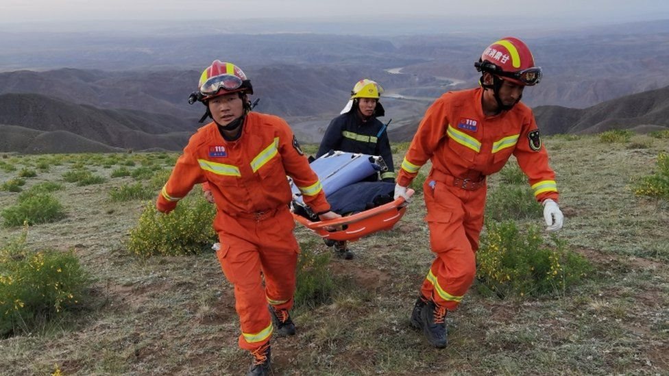 حزن يعم الصين بعد وفاة اثنين من أبرز العدائين في عاصفة ثلجية قتلت 21 متسابقا