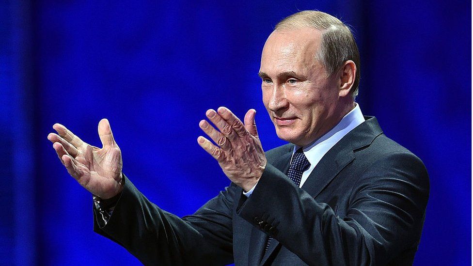 نفى بوتين مسؤولية روسيا عن الهجمات الإلكترونية على شركات أمريكية