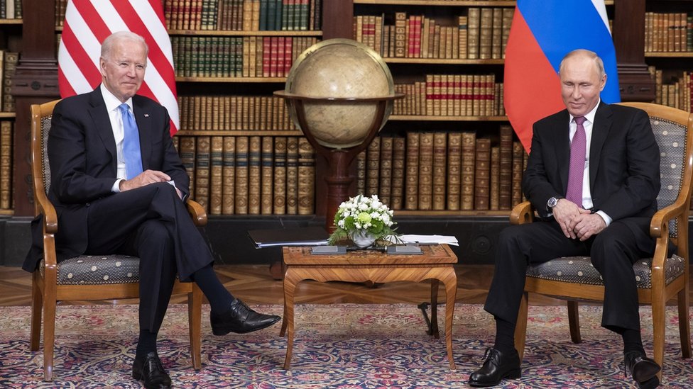 فلاديمير بوتين وجو بايدن في قمة جنيف، 16 يونيو/حزيران 2021