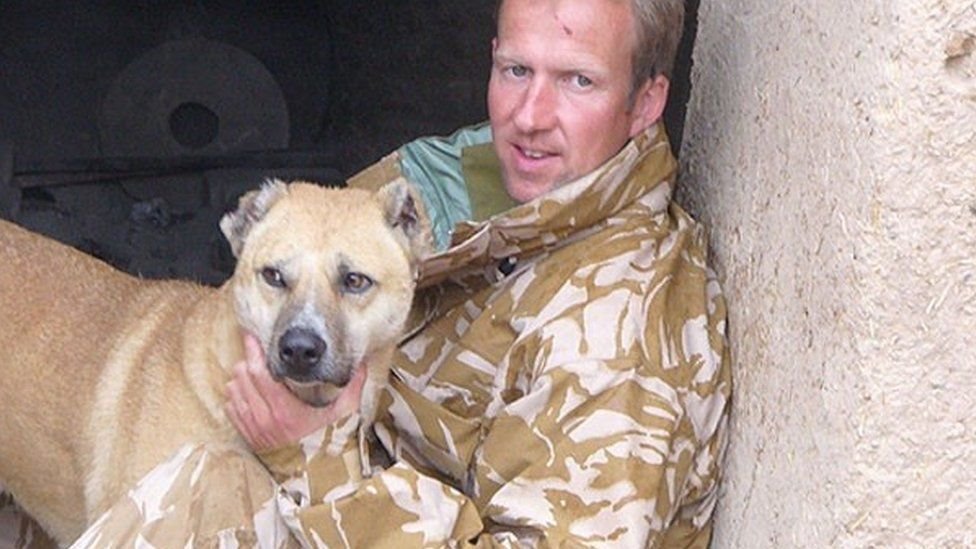 أفغانستان: صاحب مأوى للحيوانات آسف على كلماته النابية لمسؤول في وزارة الدفاع البريطانية
