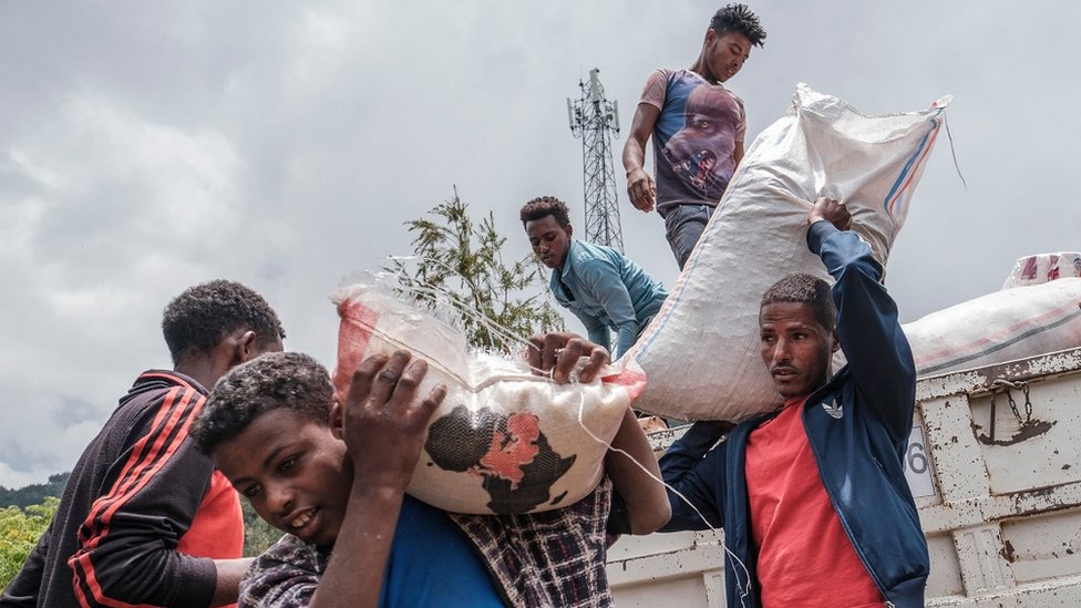 Getty Images يعتمد آلاف المدنيين النازحين بسبب القتال في أمهرة على المساعدات الإنسانية