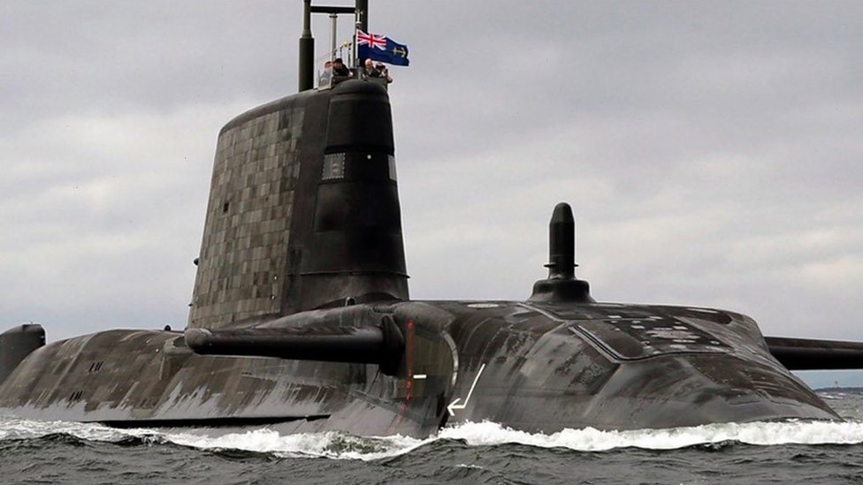 فرنسا تنسحب من محادثات عسكرية مع بريطانيا وسط خلاف بسبب صفقة الغواصات