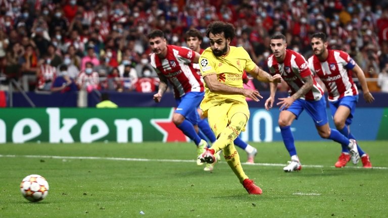 محمد صلاح يقود ليفربول للفوز على أتلتيكو مدريد ورياض محرز يسجل هدفين لمانشستر سيتي