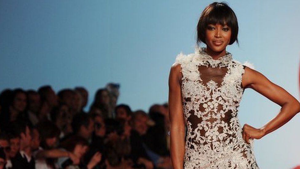 Getty Images جمعت المؤسسة تبرعات من خلال تنظيم فعاليات متنوعة، بينها عروض أزياء، شاركت فيها ناعومي كامبل شخصيا