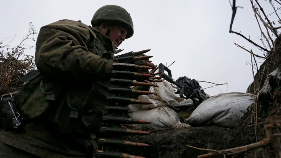 Reuters متمرد مدعوم من روسيا على جبهة القتال