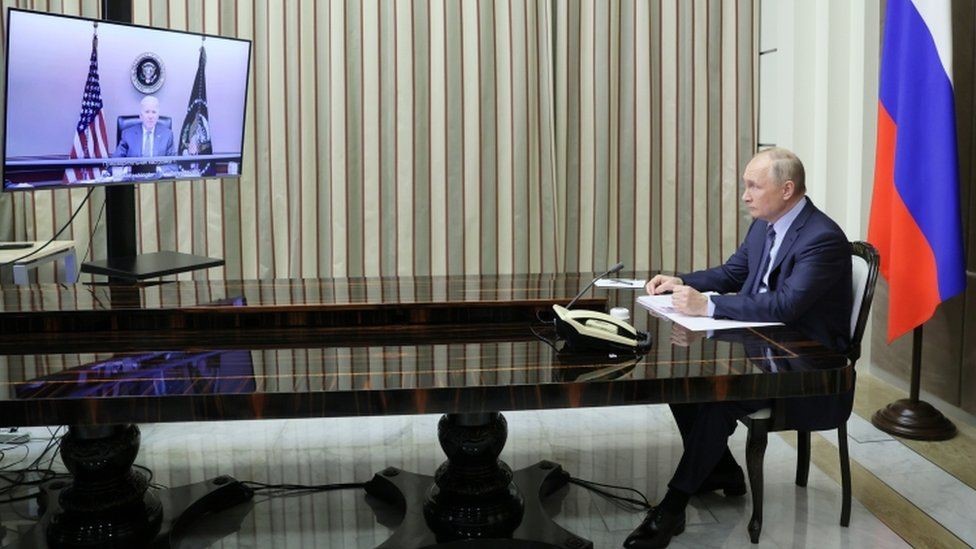 Reuters بوتين شارك في المحادثة عبر الفيديو من سوتشي
