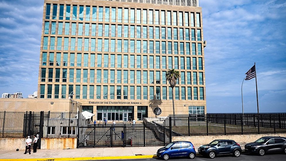 Getty Images تم الإبلاغ عن الحالات الأولى للمرض الغامض في السفارة الأمريكية في العاصمة الكوبية هافانا