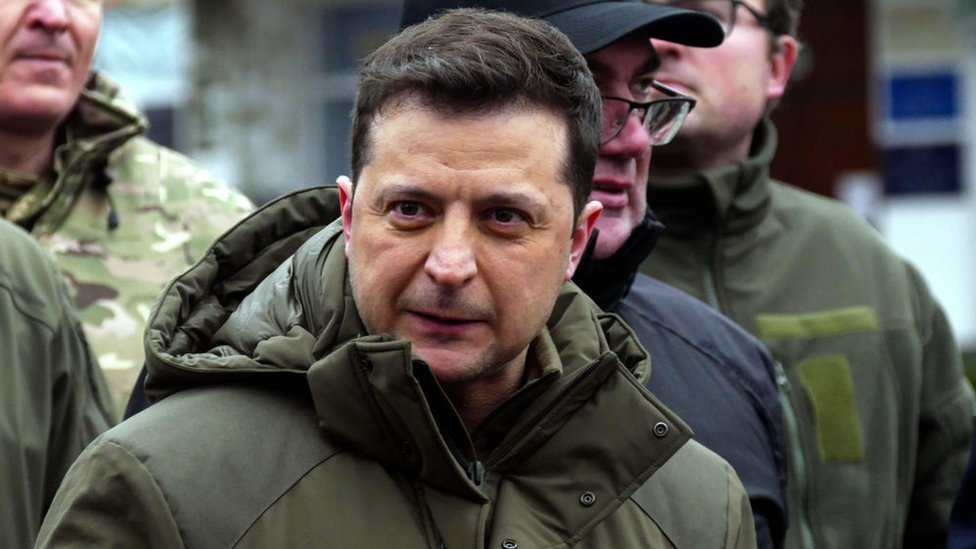 Getty Images فاز فولوديمير زيلينسكي بالحكم متعهدا بإنهاء الصراع في شرقي أوكرانيا
