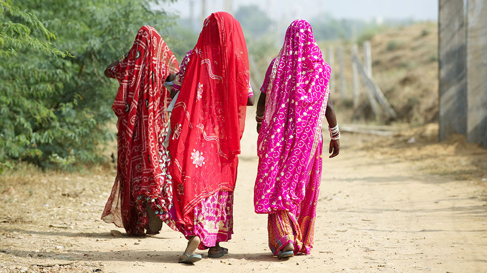 TASVEER HASAN واحدة من بين كل 3 نساء في الهند تتعرض لعنف قائم على الجندر، ومعظم الوقت من قبل الشريك الحميم