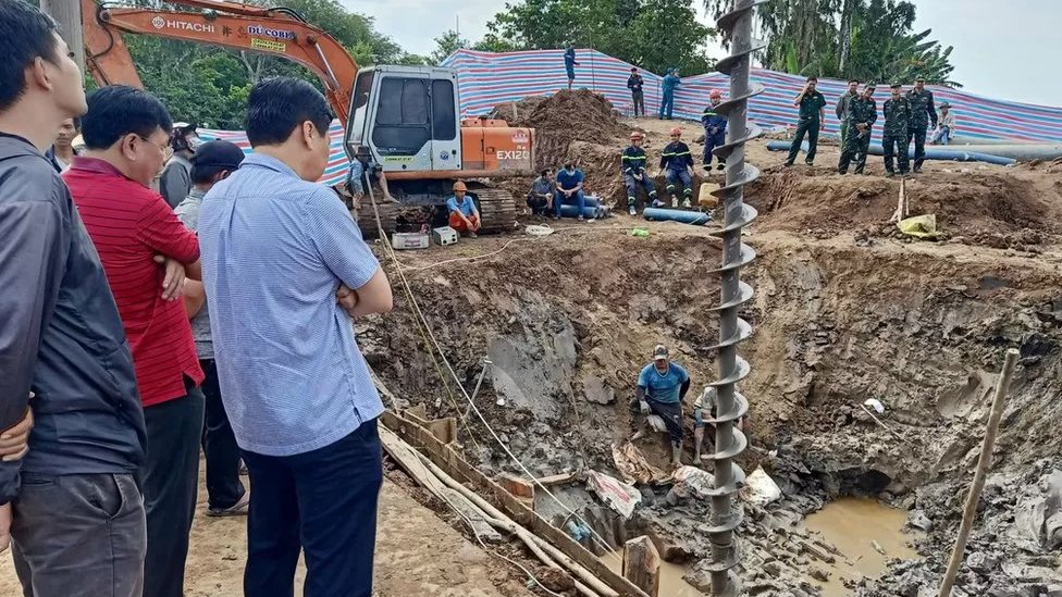 AFP عملية إنقاذ الطفل جارية منذ يومين