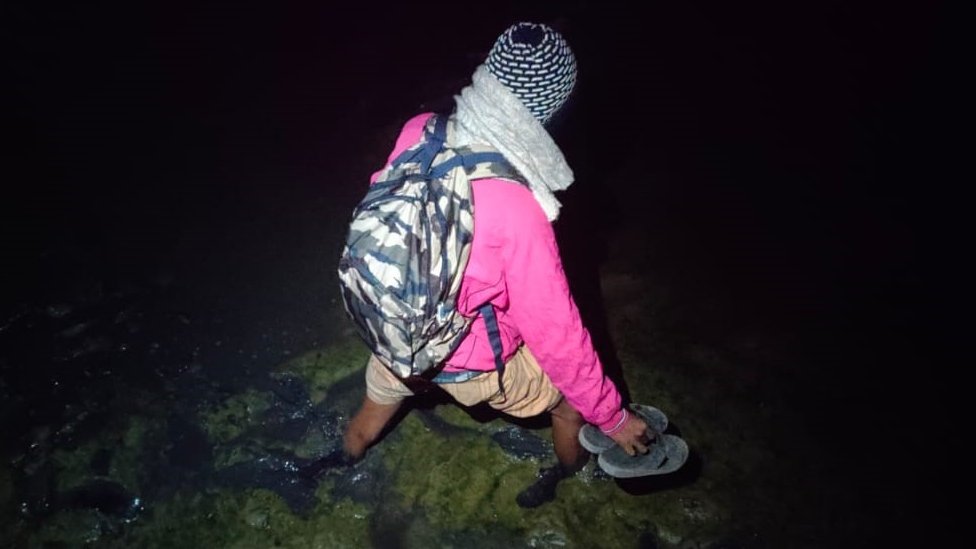 BBC فضل أحمد مستعد للرحلة الخطرة من أجل الأمل بمستقبل أفضل