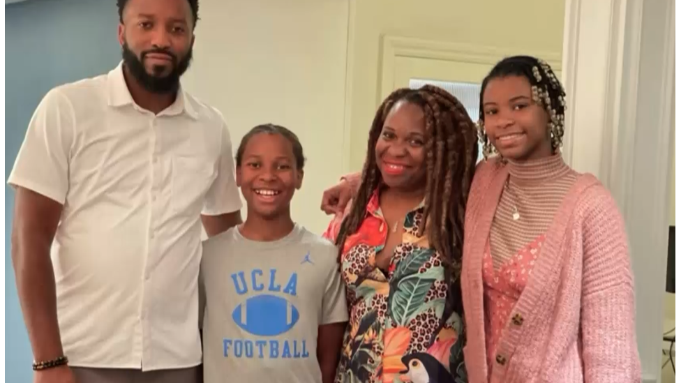 CBS الزوجان أزالا الصور العائلية والأعمال الفنية ذات الطابع الأفريقي لجعل منزلهما يبدو مملوكا لشخص أبيض