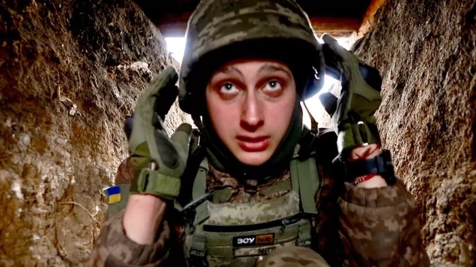 BBC / DARREN CONWAY جيما في الثانية والعشرين، وكان يعمل في مصنع للبرتوكيماويات قبل الحرب