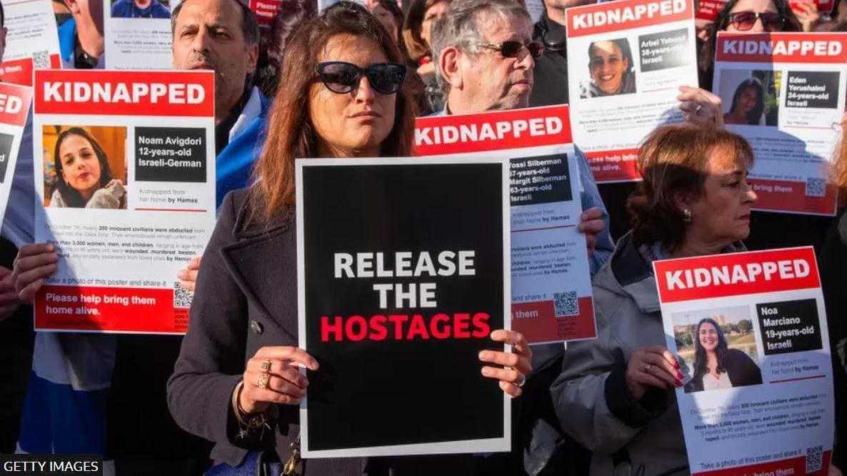 Getty Images | محتجون تجمعوا في مدن حول العالم للمطالبة بإطلاق سراح الرهائن المختطفين من قبل حماس