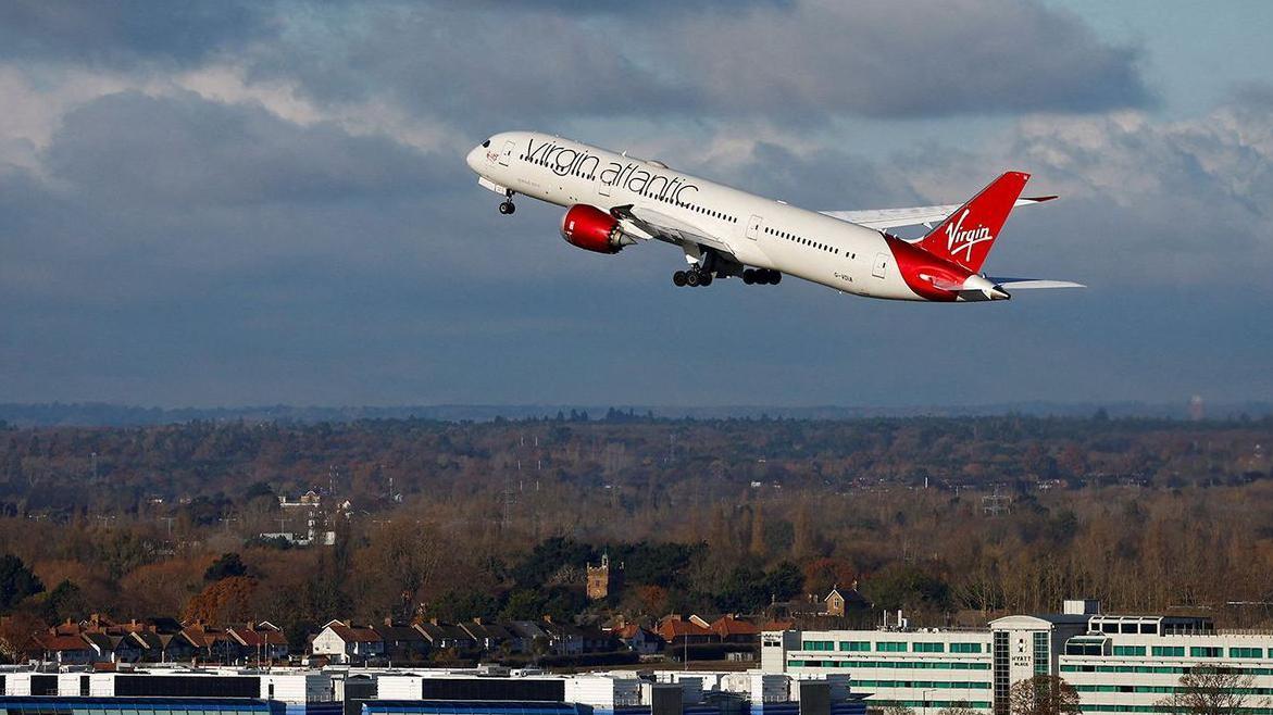 Reuters | شركة فيرجين أتلانتيك نفذت أول رحلة طيران في العالم باستخدام الوقود الحيوي بنسبة 100 في المئة من لندن إلى نيويورك