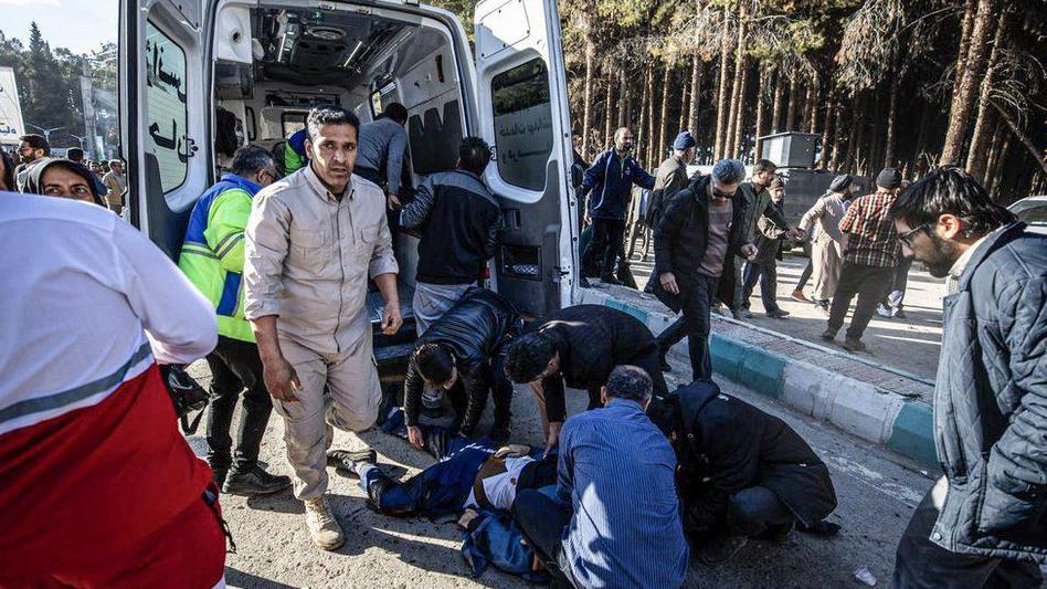 ANADOLU | أدى الهجوم، الذي وقع في مدينة كرمان بجنوب إيران، إلى مقتل 84 شخصا وإصابة كثيرين آخرين