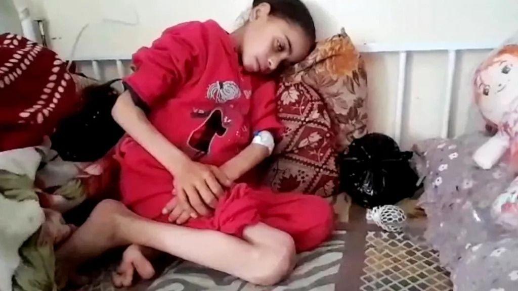 نورا محمد لا تستطيع الحصول على العلاج الذي تحتاجه في أحد مستشفيات غزة