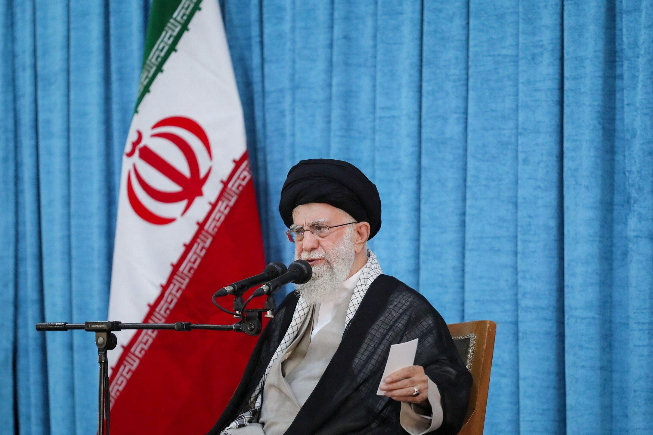 ما هي استراتيجية إيران للسيطرة على الشرق الأوسط؟
