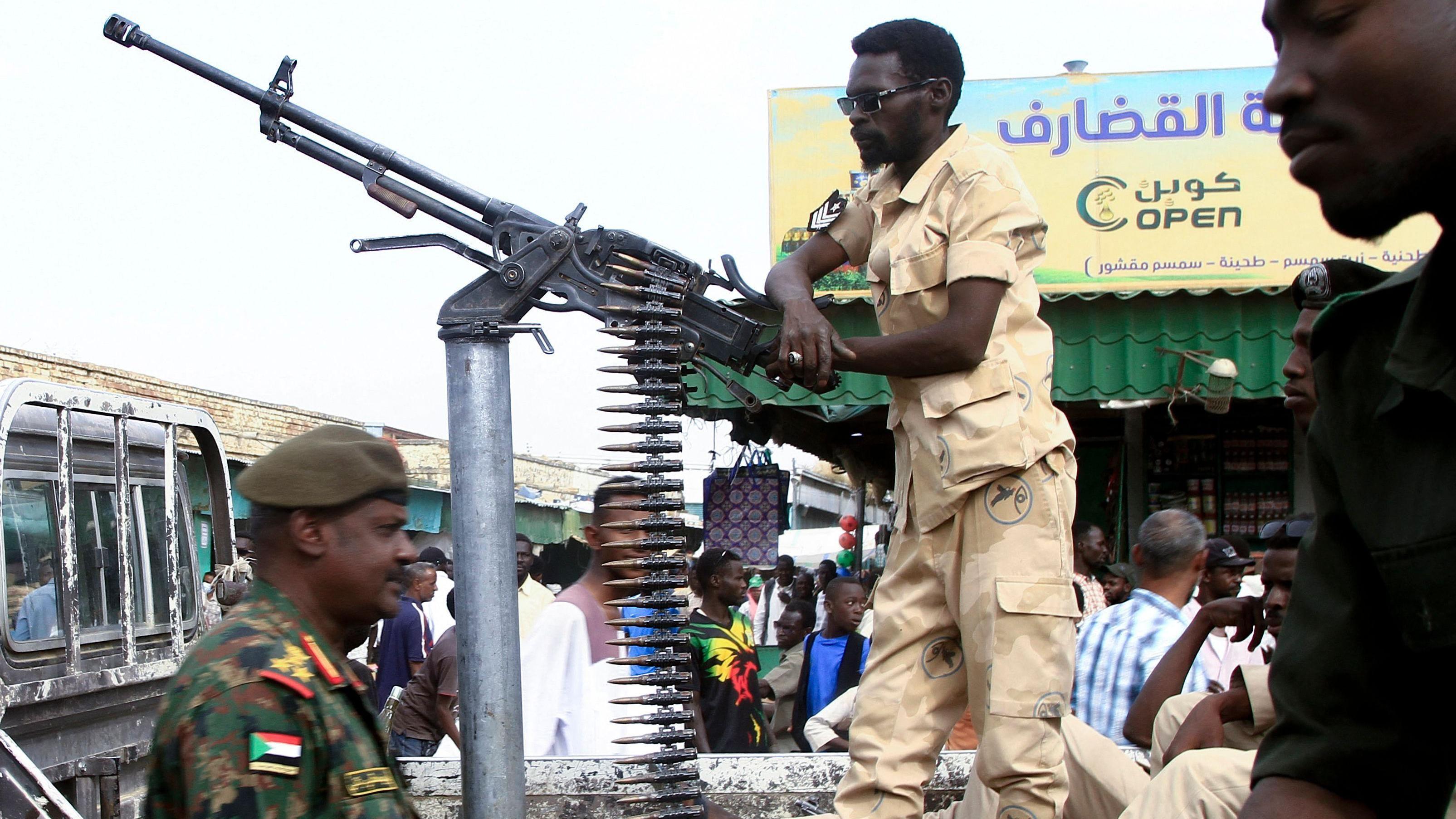 حوار على حافة الهاوية: من يقود السودان إلى بر الأمان؟