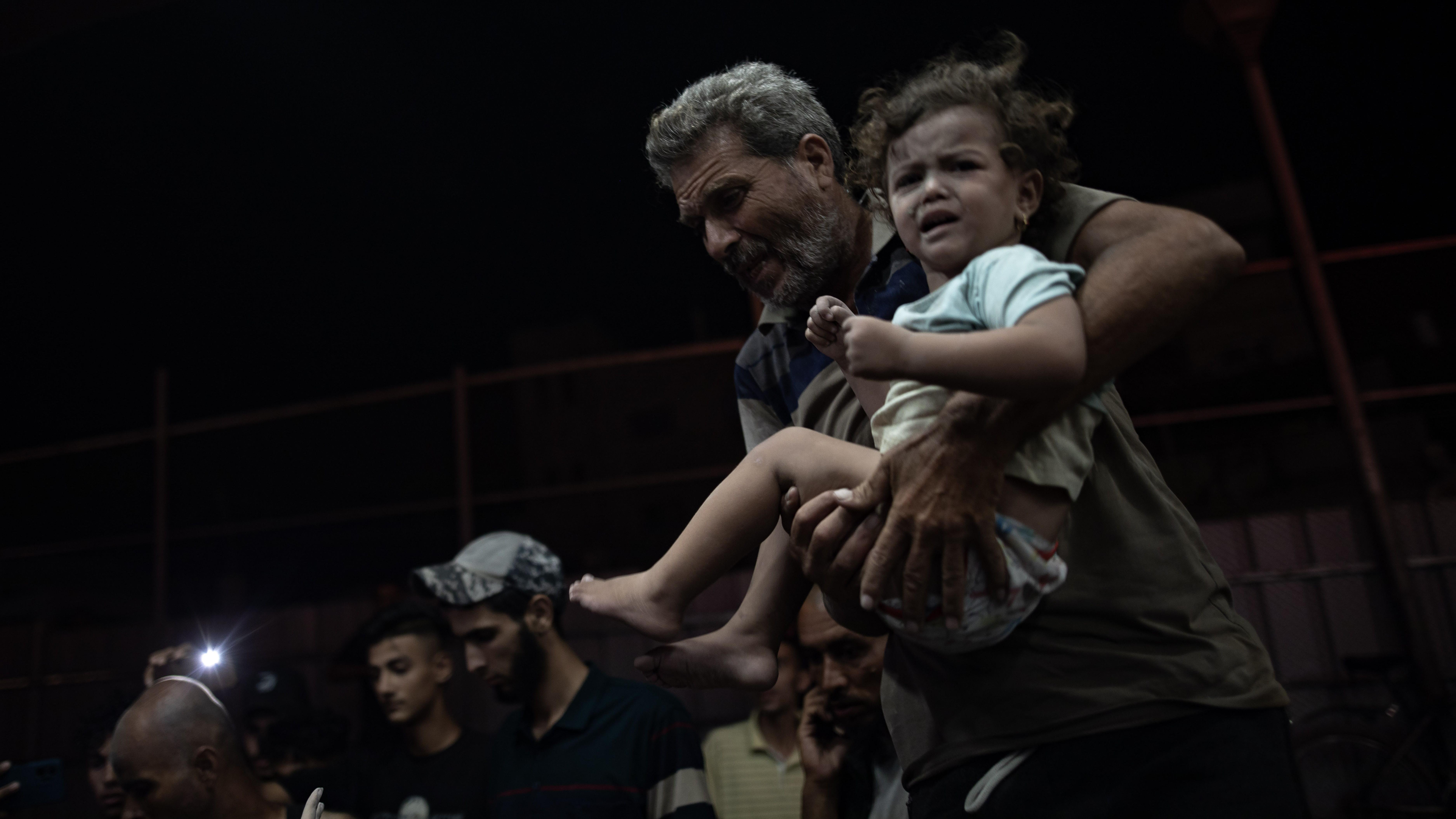 الدفاع المدني في غزة يرصد تبخر واختفاء آلاف الجثث من المقابر