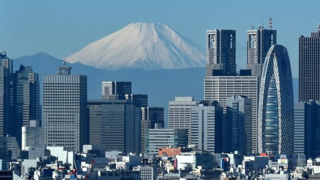 تراجع أسواق الأسهم اليابانية ترقبا لخطة التحفيز الحكومية
