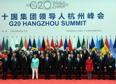 قمة دول العشرين تناقش سبل تعزيز الاقتصاد العالمي