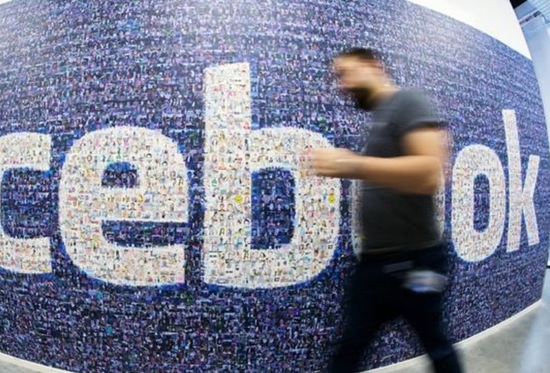 أرباح فيسبوك تتجاوز ثلاثة مليارات دولار وعدد مستخدميه يقترب من نصف سكان الأرض
