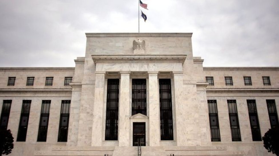 الاحتياطي الفيدرالي تأكد من قدرة أكبر 34 بنكا أمريكيا على مواجهة أية أزمات مالية وأقر خططها لتوزيع الأرباح
