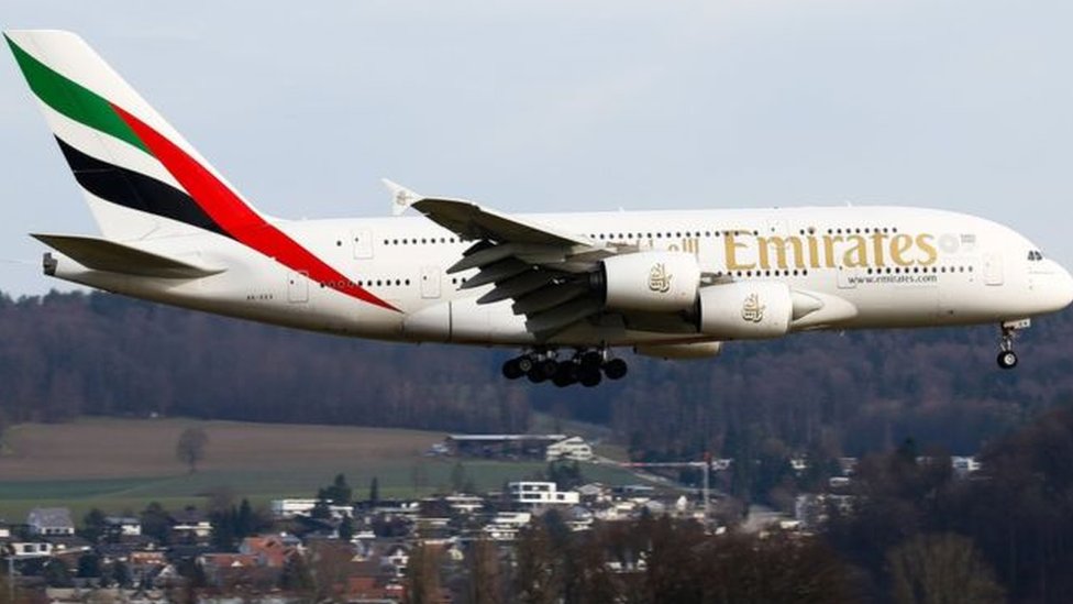 طيران الإمارات ستوفر النوافذ الافتراضية على متن طائراتها من طراز بوينغ 777-300ER
