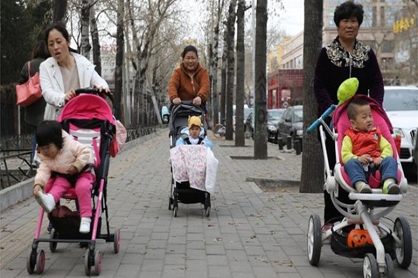 الصين: سياسة الطفل الثاني تحقق 