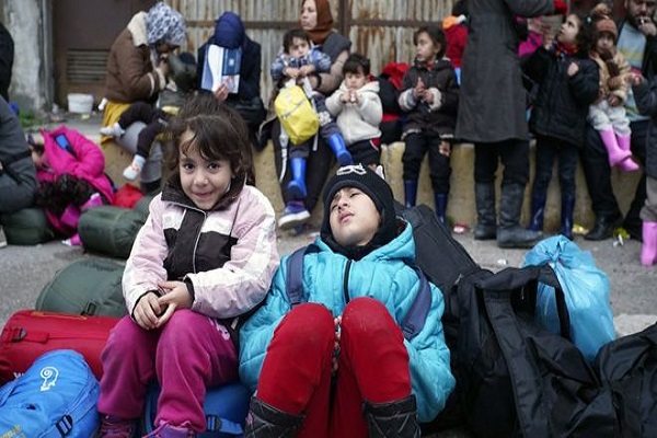 أطفال اللاجئين في اليونان 