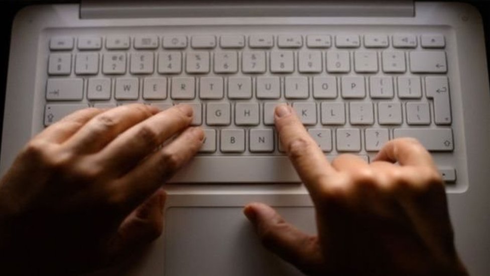 رجل روسي يعترف بتدبير قرصنة إلكترونية كلفت ضحاياه 500 مليون دولار
