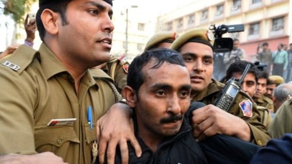 سائق أوبر شيف كومار ياداف صدر ضده حكم بالسجن مدى الحياة لاغتصابه امرأة من دلهي تبلغ من العمر 26 عاما