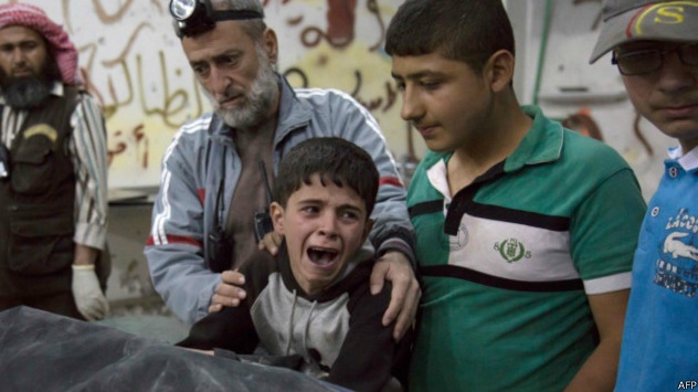 نشطاء: 20 قتيلا بينهم أطفال في قصف جوي على مستشفى بحلب
