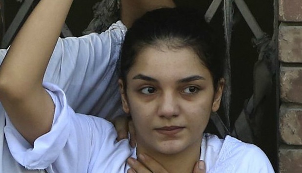 الحكم غيابيا بسجن الناشطة المصرية سناء سيف عامين