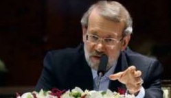 إعادة انتخاب علي لاريجاني رئيسا للبرلمان الإيراني