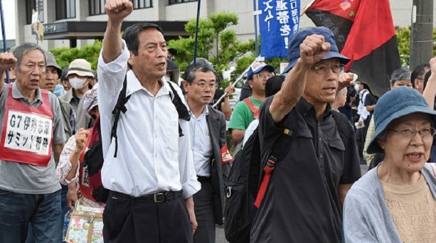 مظاهرات ضد آبي قبيل انتخابات مجلس الشورى الياباني