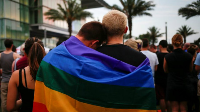 هل كانت الكراهية الكامنة للمثلية الجنسية سببا لهجوم أورلاندو؟