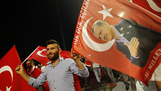 صحف عربية تحذر من عواقب قرارات اردوغان عقب الانقلاب الفاشل