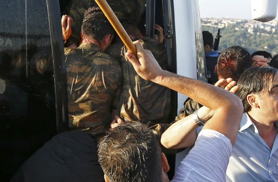 تركيا تتهم 99 لواء وعميدا بحريا بعد الانقلاب الفاشل