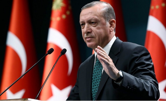 تركيا بعد محاولة الانقلاب الفاشلة: أردوغان يدافع عن 