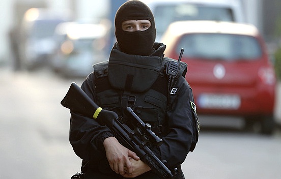 ألمانيا تعتزم تبني إجراءات جديدة لمكافحة الإرهاب تصديا للمتشددين الإسلاميين