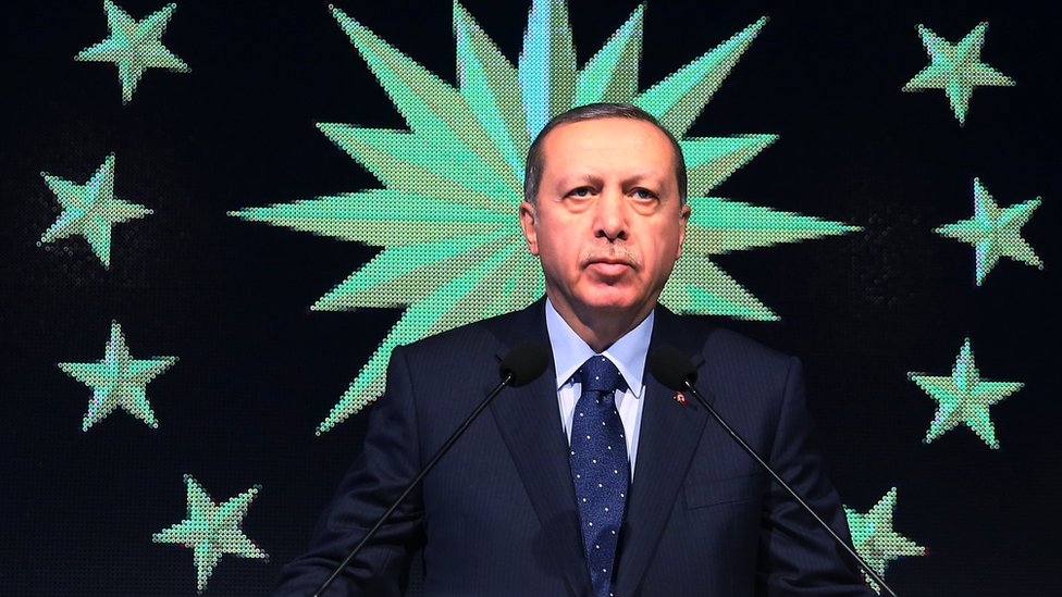 البرلمان التركي يدعم تعديلات دستورية تعزز سلطات أردوغان