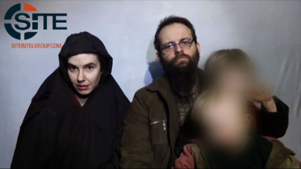 الرهينة الكندي في أفغانستان: طالبان قتلوا ابنتي واغتصبوا زوجتي