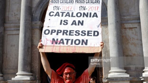 استجابة لأسئلتكم: 6 معلومات عن كتالونيا.. العرق واللغة وتاريخ العلاقة بالعرب