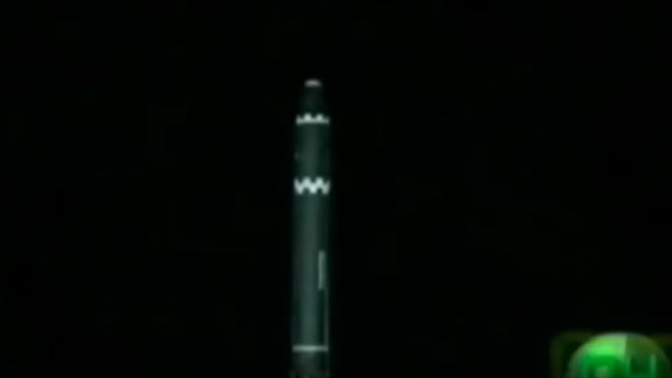 كوريا الشمالية تقول إن الصاروخ الجديد قادر على بلوغ واشنطن