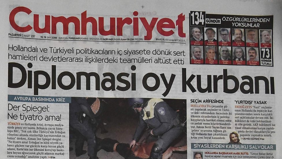 النيابة العامة في تركيا تطلب سجن صحفيين لمدد تصل إلى 43 عاما