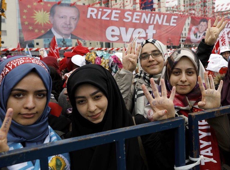 استفتاء تركيا: الانقلاب ونوايا الرئيس أردوغان